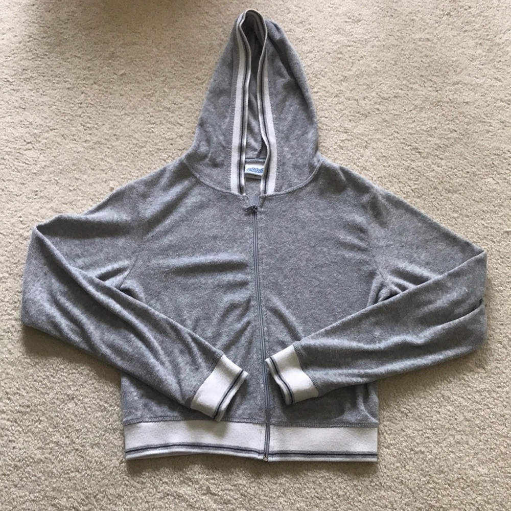 ⭐️Miken Size M Gray Zip Up Hoodie